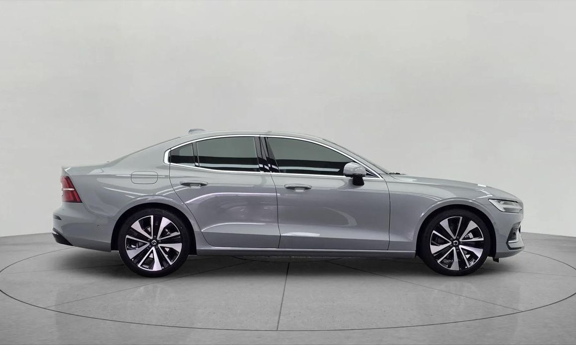 Volvo S60 B5 Ultimate Bright, 2024