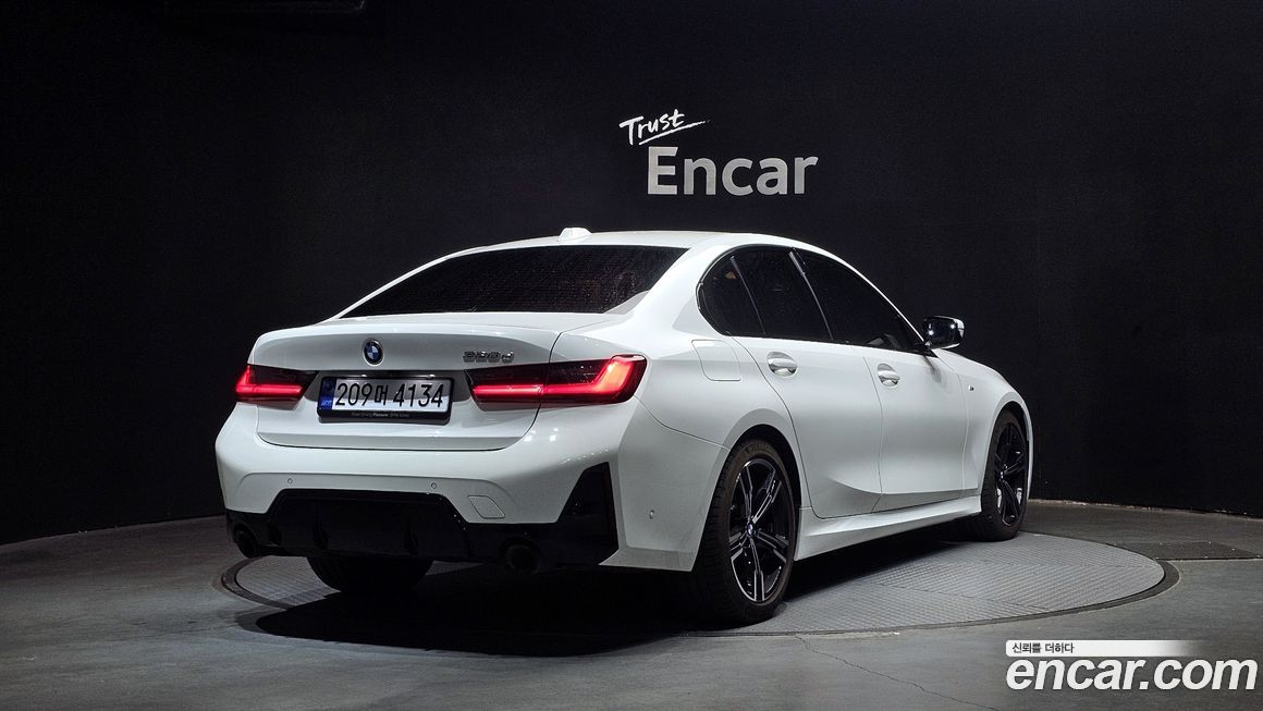 BMW 3-Series 320d M Sport, 2024