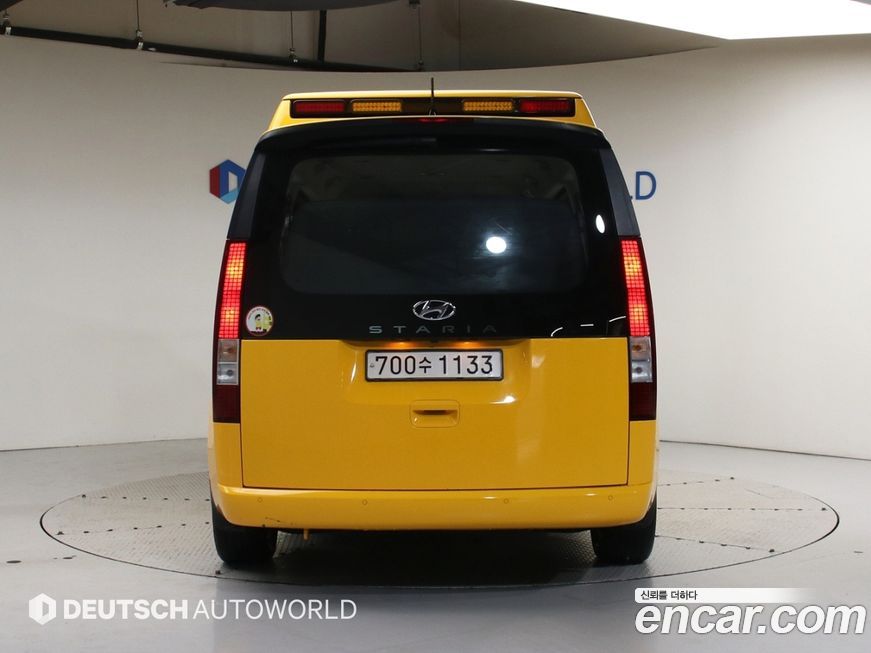 Hyundai Staria 2WD Kinder Safety Car, 2023