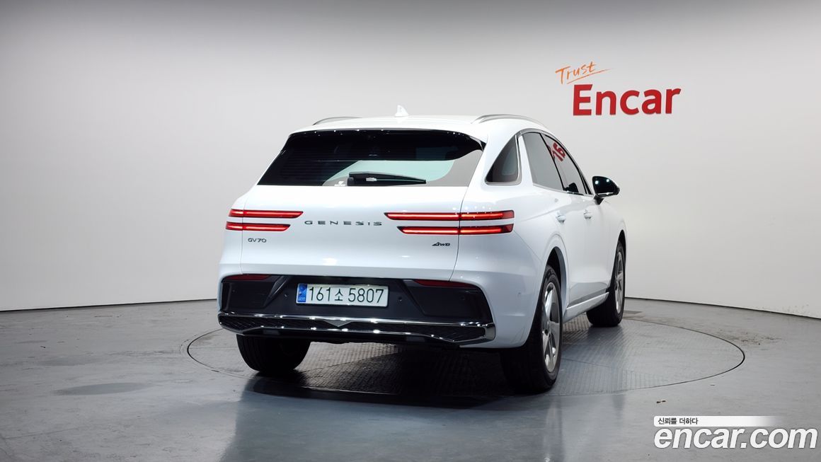 Genesis GV70 2.5T Gasoline AWD, 2025