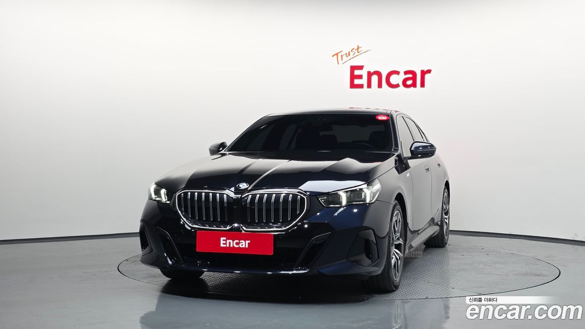 BMW 5-Series 520i M Sport, 2025