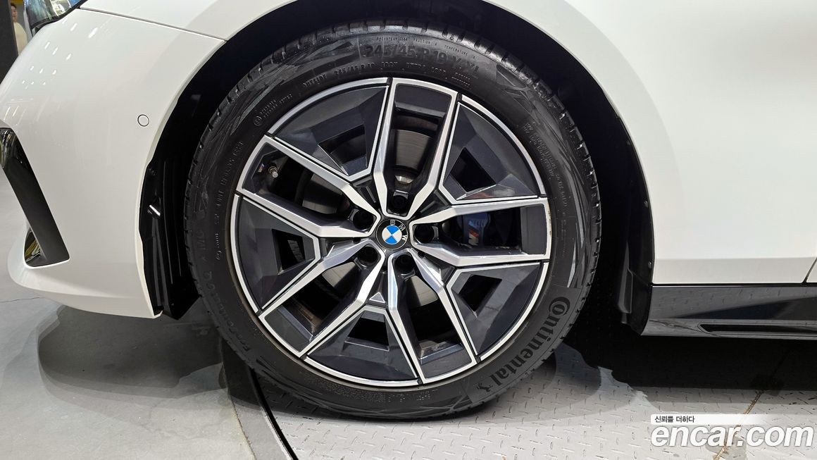 BMW 5-Series 520i M Sport, 2024