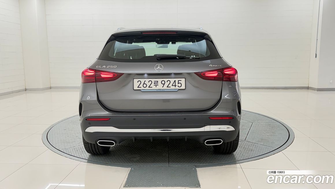 Mercedes-Benz GLA-Class GLA250 4MATIC, 2025
