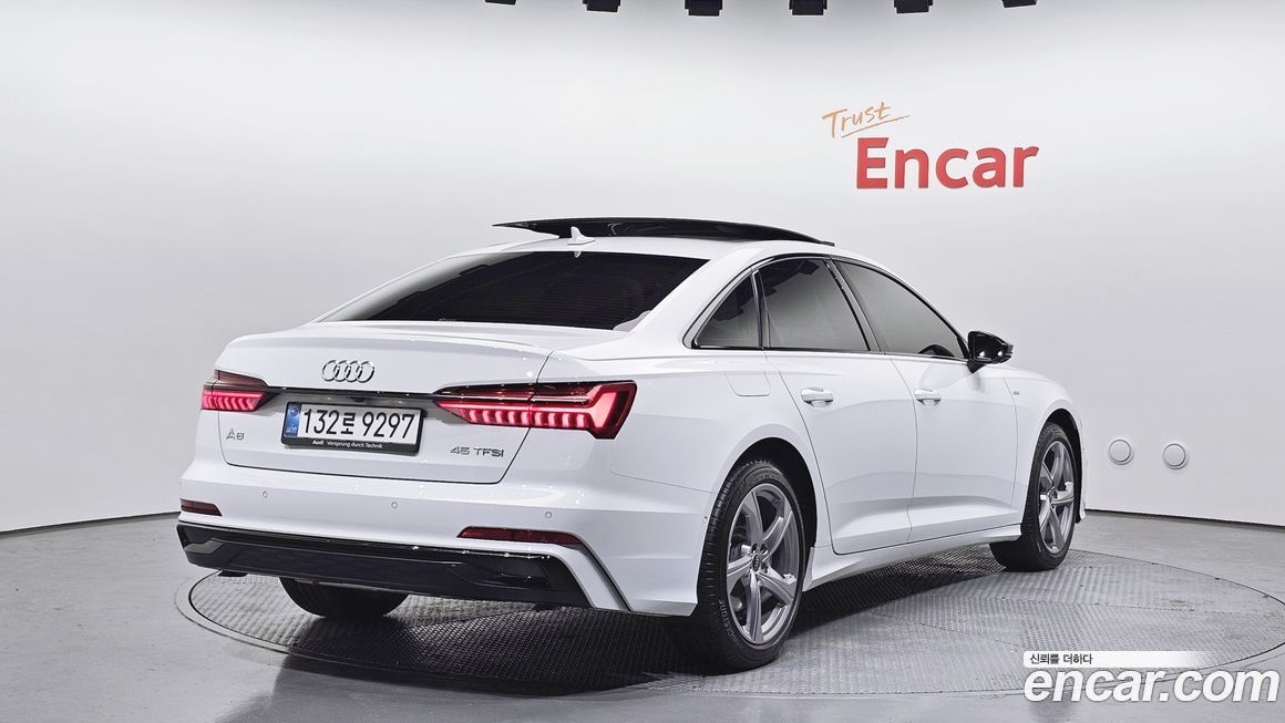 Audi A6 45 TFSI Premium, 2025