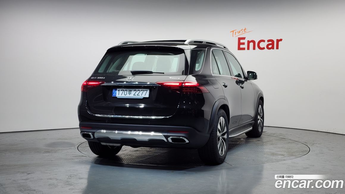 Mercedes-Benz GLE-Class GLE300d 4MATIC, 2026