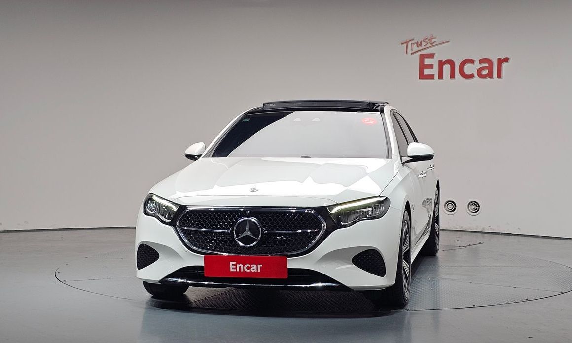 Mercedes-Benz E-Class E200 Avantgarde, 2024