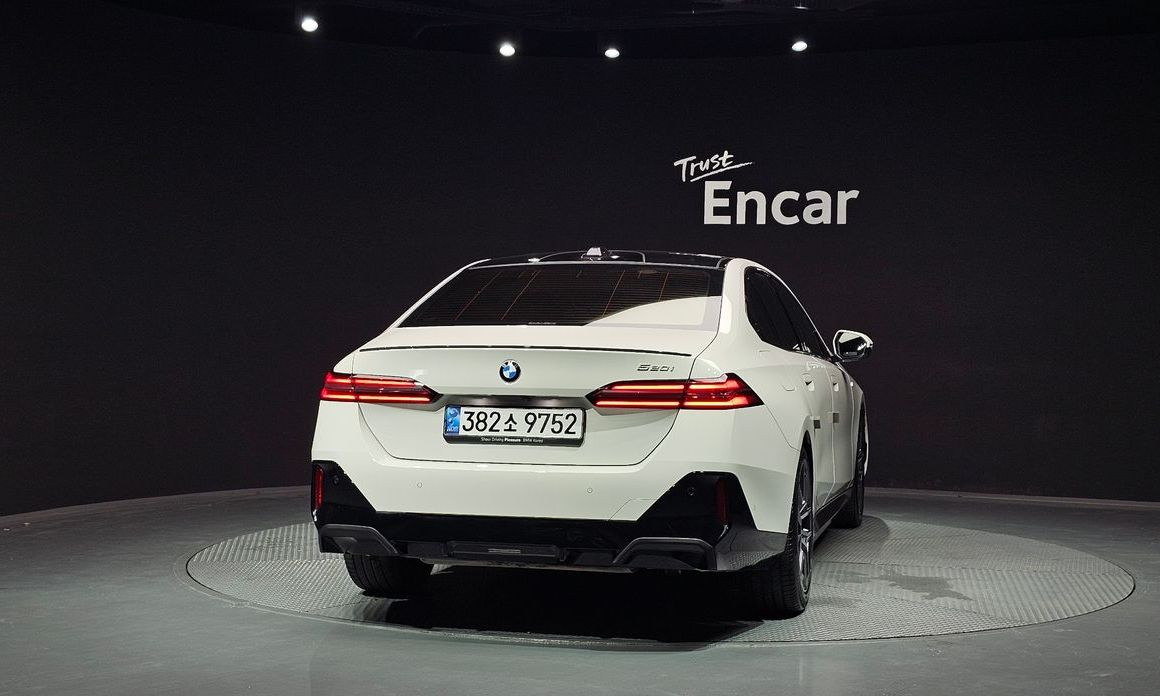 BMW 5-Series 520i Special Edition, 2024