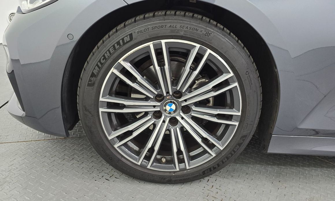 BMW 3-Series 320i M Sport, 2022