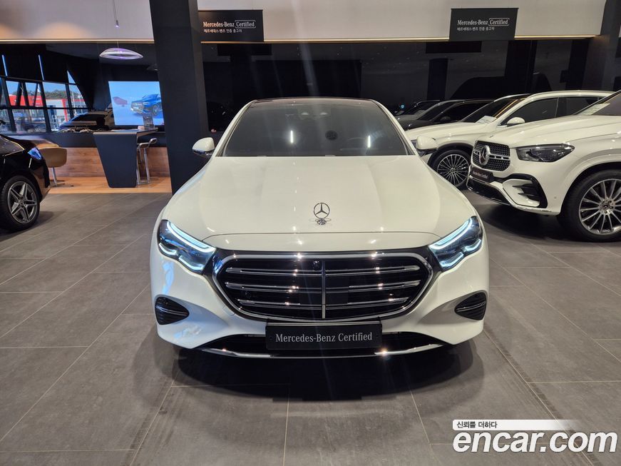 Mercedes-Benz E-Class E300 4MATIC Exclusive, 2024