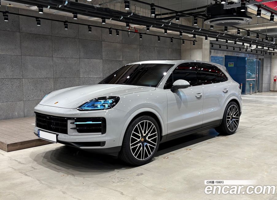 Porsche Cayenne 3.0, 2024