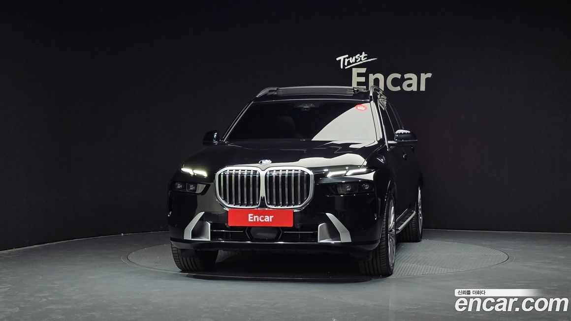 BMW X7 xDrive 40i Design Pure Excellence 6-Seater, 2025