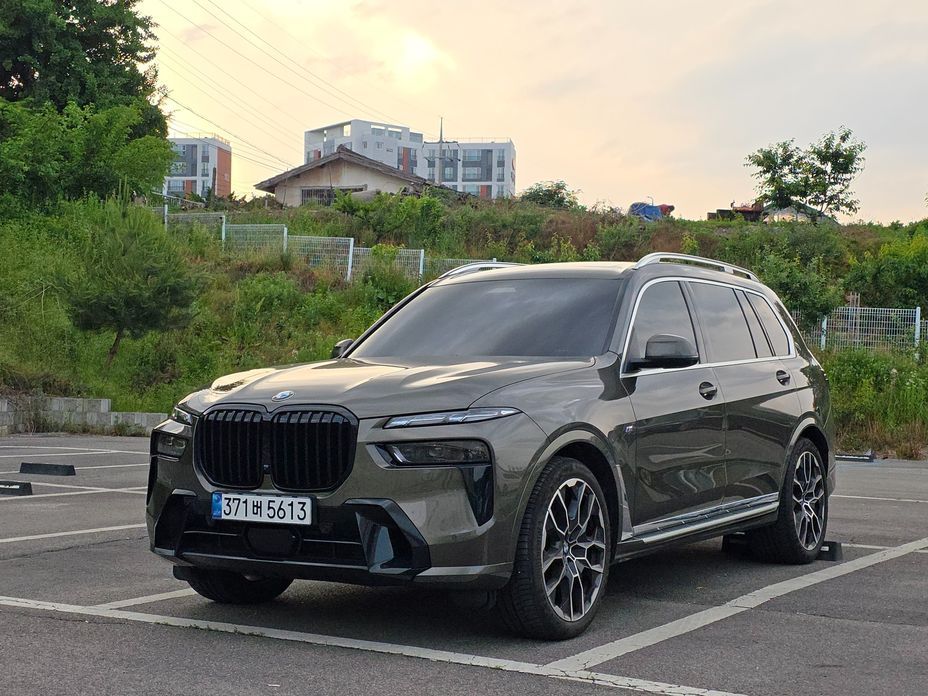 BMW X7 xDrive 40i M Sport 7STR, 2025