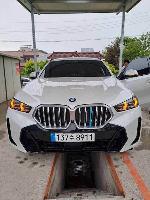 BMW X6 xDrive40i M Sport, 2024