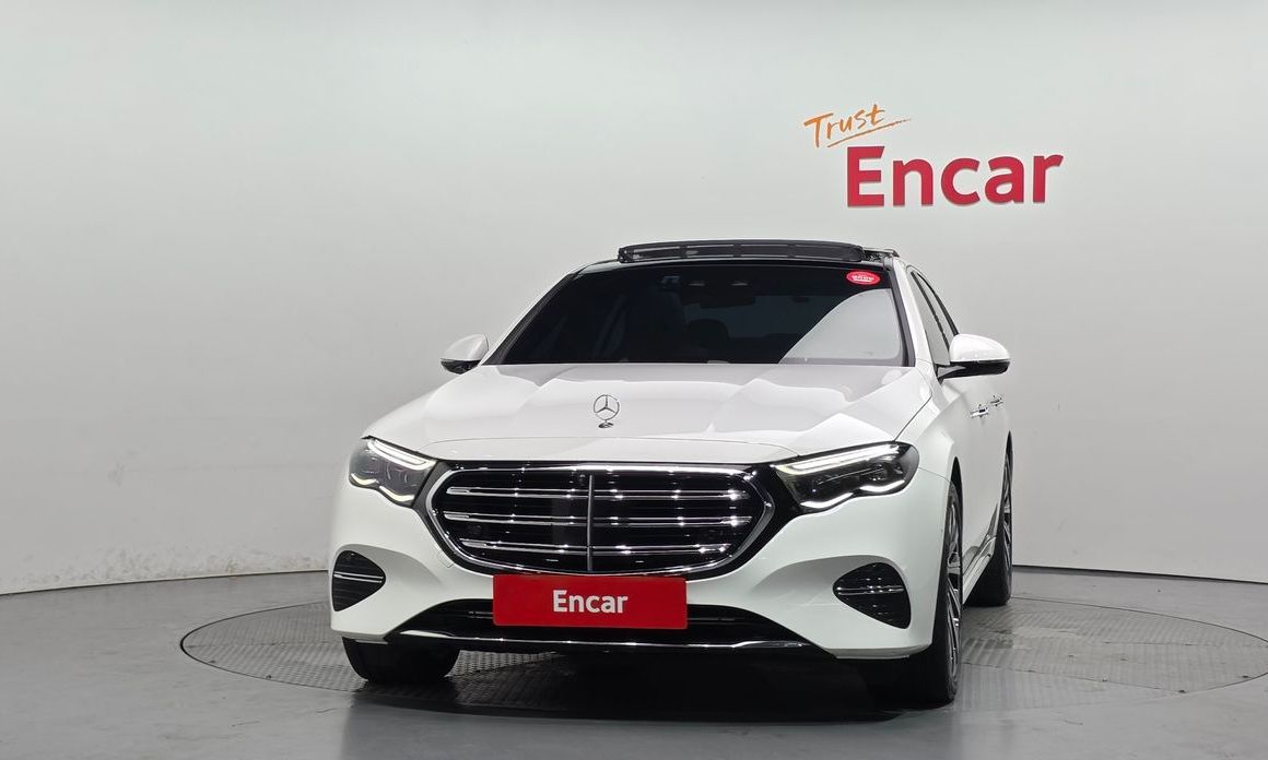 Mercedes-Benz E-Class E300 4MATIC Exclusive, 2024