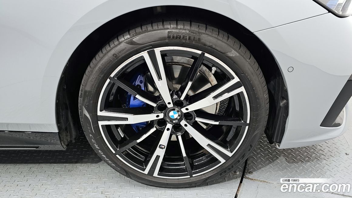 BMW 5-Series 530i xDrive M Sport, 2025