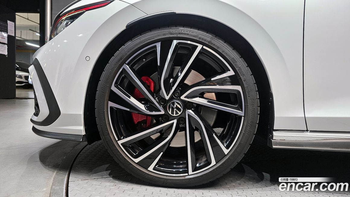 Volkswagen Golf 2.0 GTI, 2023