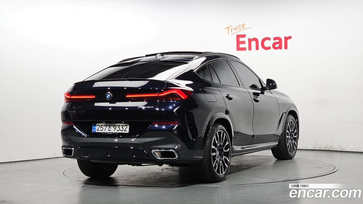 BMW X6 xDrive40i M Sport, 2025