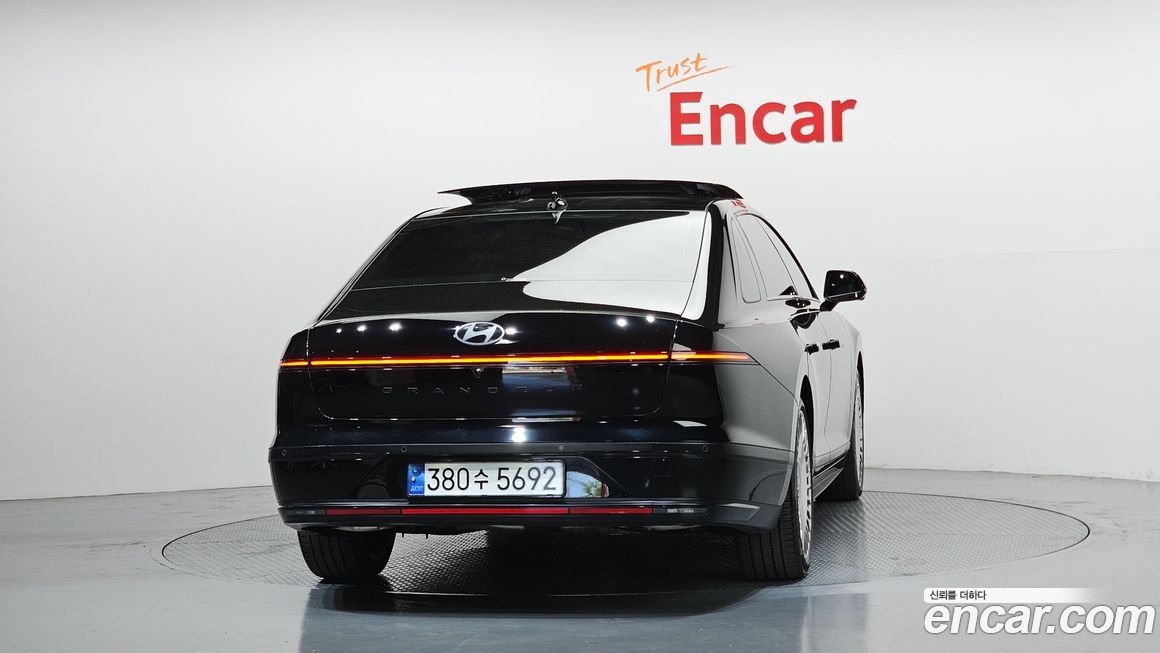 Hyundai Grandeur 2,5 Gasoline 2WD, 2025