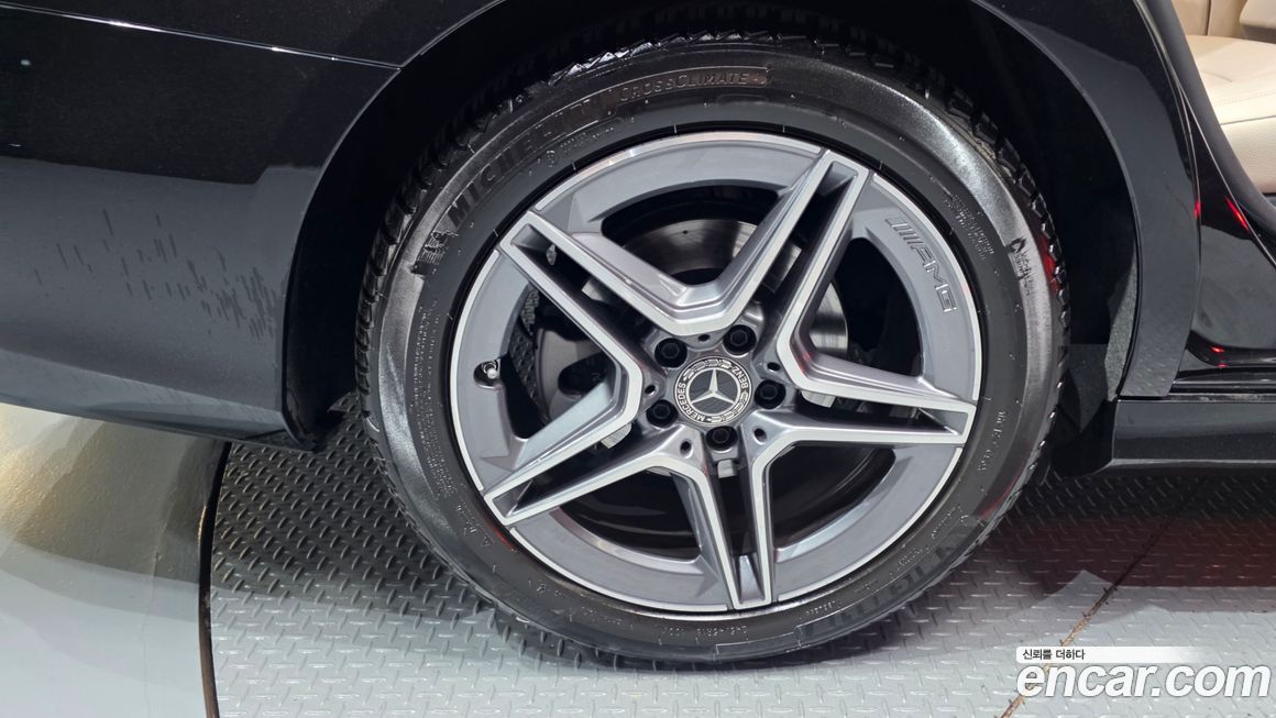 Mercedes-Benz E-Class E250 AMG Line, 2023
