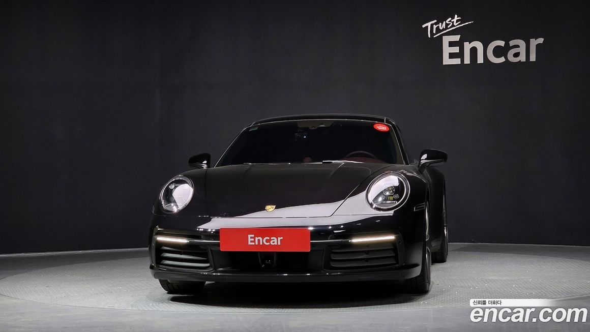 Porsche 911 Carrera S, 2024