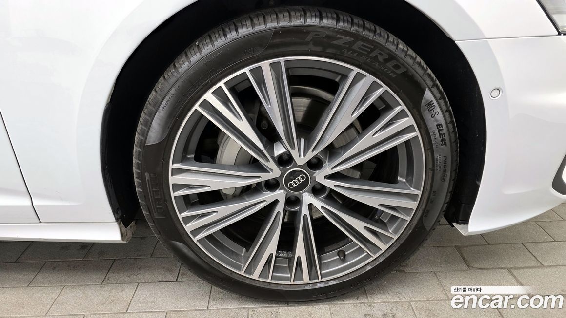 Audi A6 45 TFSI Quattro Premium, 2023