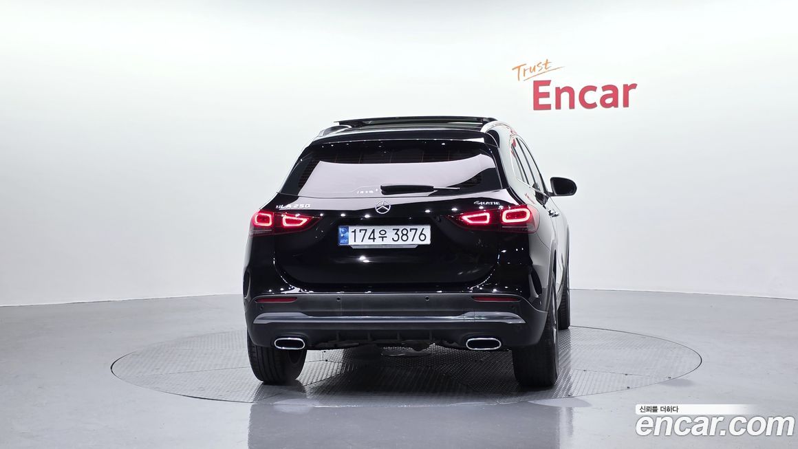 Mercedes-Benz GLA-Class GLA250 4MATIC, 2022