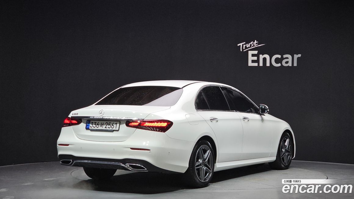 Mercedes-Benz E-Class E250 AMG Line, 2023