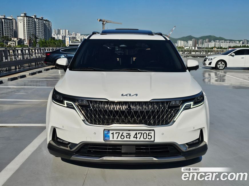 Kia Carnival 9-Seater Signature, 2023