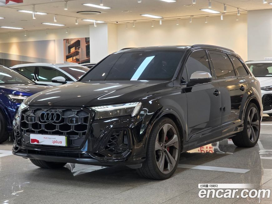 Audi SQ7 4.0 TFSI Quattro, 2025