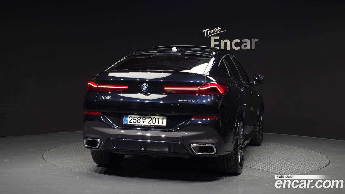 BMW X6 xDrive40i M Sport, 2025