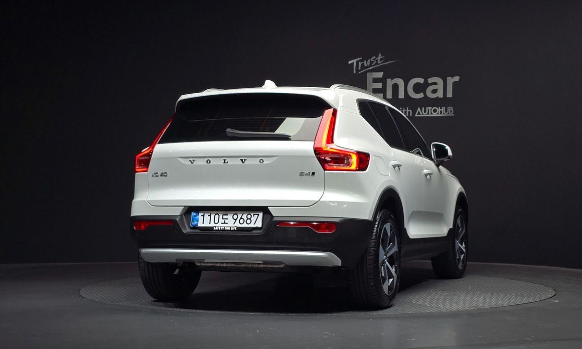 Volvo XC40 B4 Ultra Bright, 2025