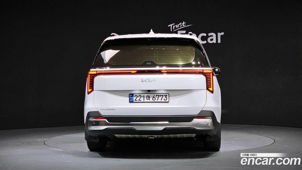 Kia Carnival 9-Seater Noblesse, 2025