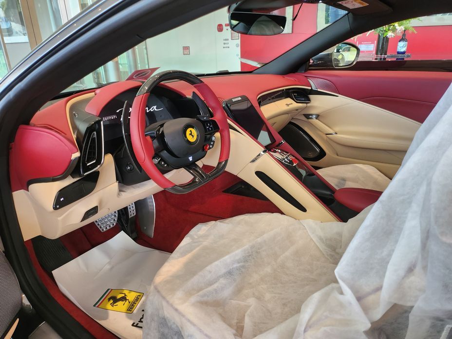 Ferrari Roma 3.9, 2023