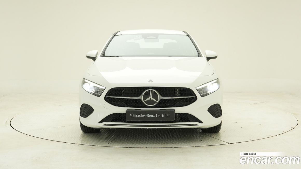 Mercedes-Benz A-Class A220 Sedan, 2026