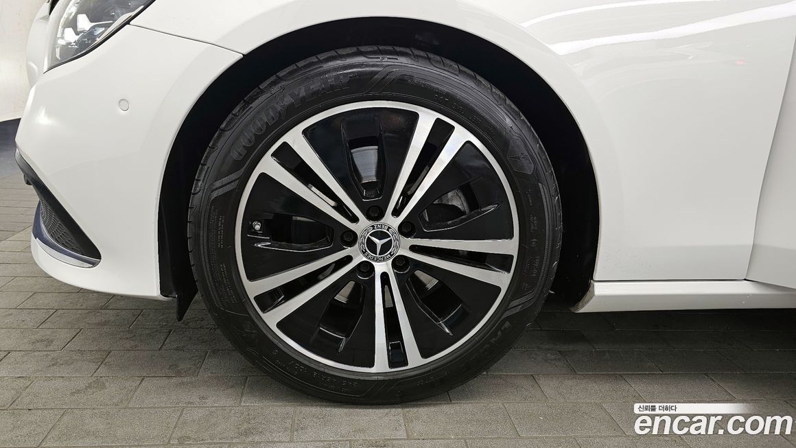 Mercedes-Benz E-Class E250 Avantgarde, 2022