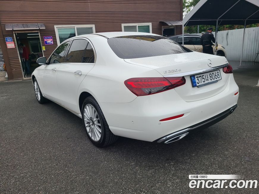 Mercedes-Benz E-Class E220d 4MATIC Exclusive, 2021
