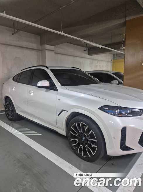 BMW X6 xDrive40i M Sport, 2025