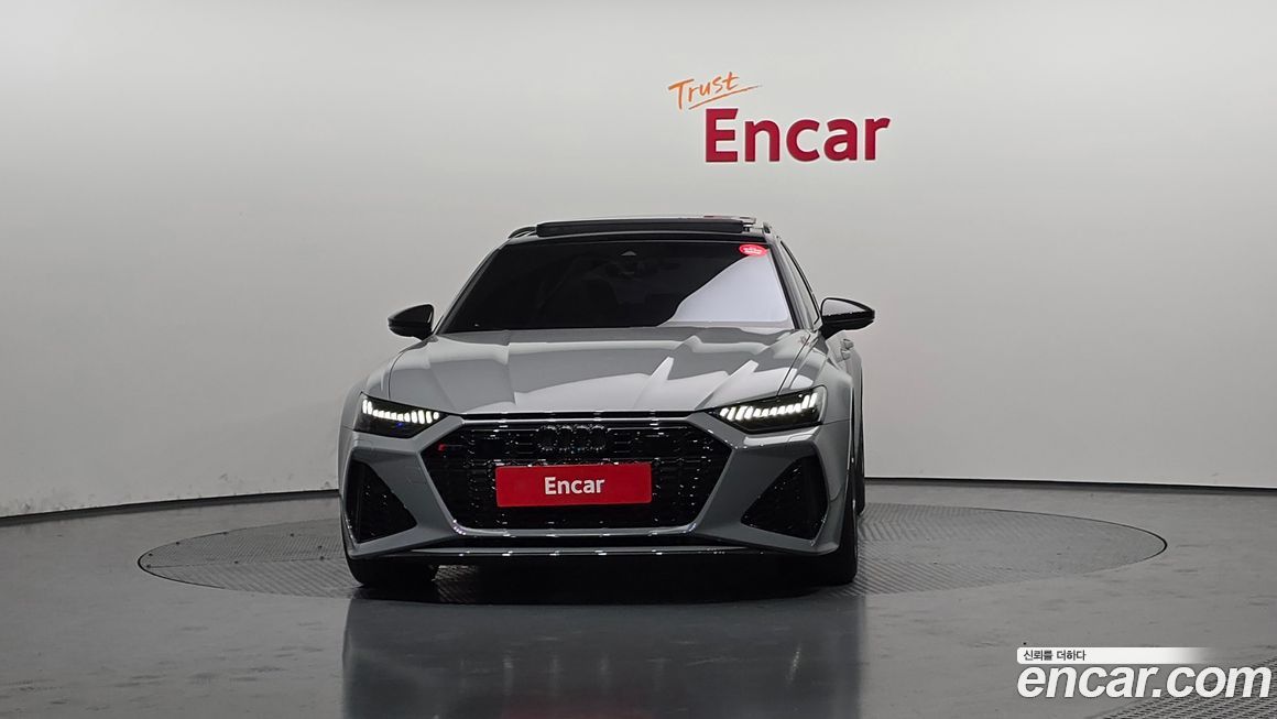 Audi RS6 4.0 TFSI Quattro Avant Performance, 2025