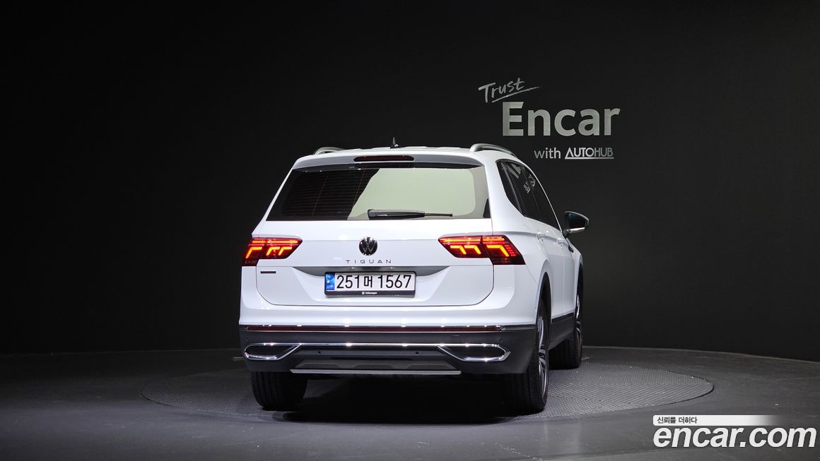 Volkswagen Tiguan 2.0 TSI Prestige, 2022