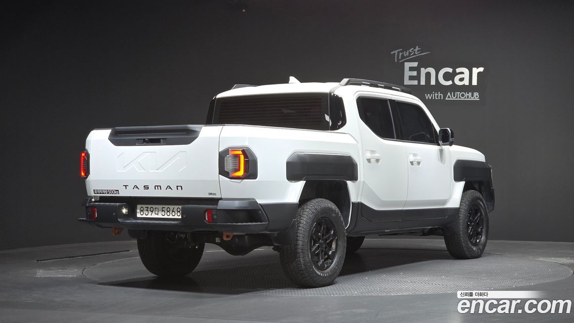 Kia Tasman 2.5T Gasoline 4WD, 2026