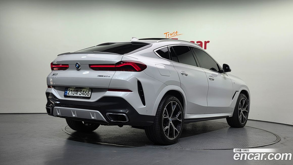 BMW X6 xDrive30d M Sport, 2022