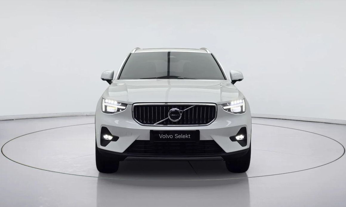Volvo XC40 B4 Ultra Bright, 2025