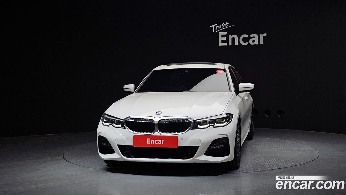 BMW 3-Series 320i M Sport, 2022