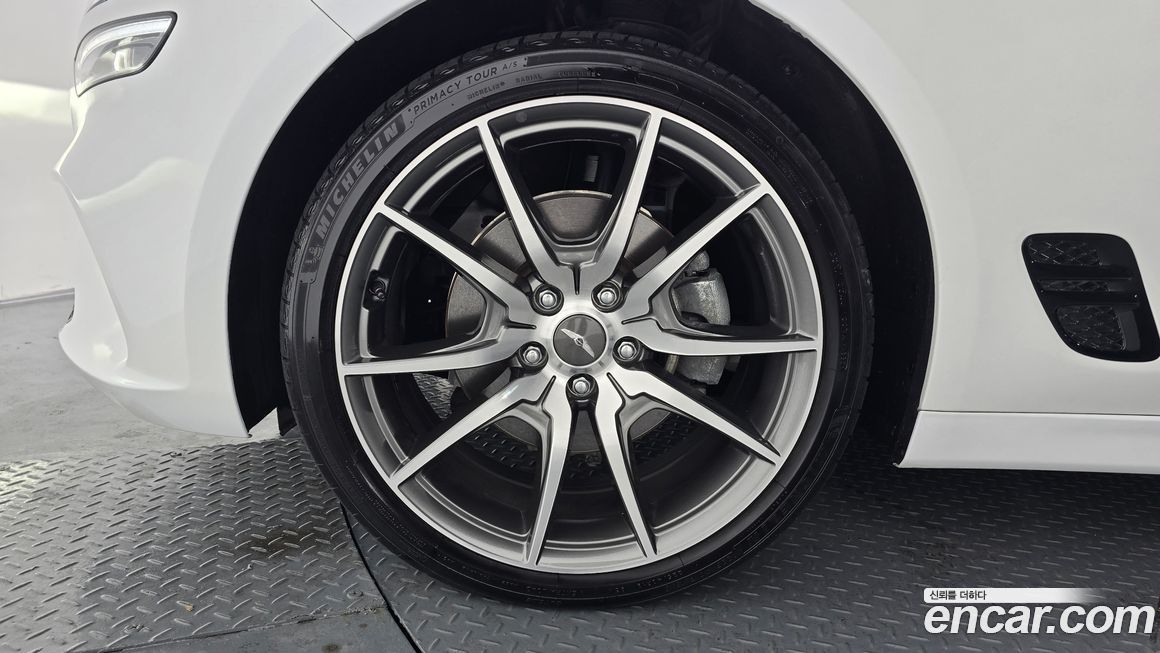 Genesis G70 Gasoline 2.0T 4WD, 2022