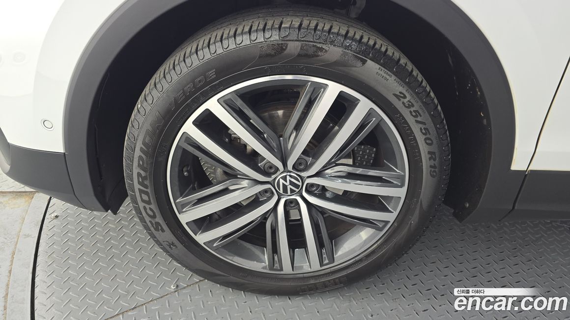 Volkswagen Tiguan 2.0 TDI Prestige, 2023