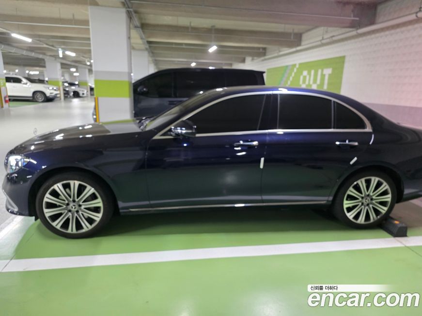 Mercedes-Benz E-Class E350 4MATIC Exclusive, 2023