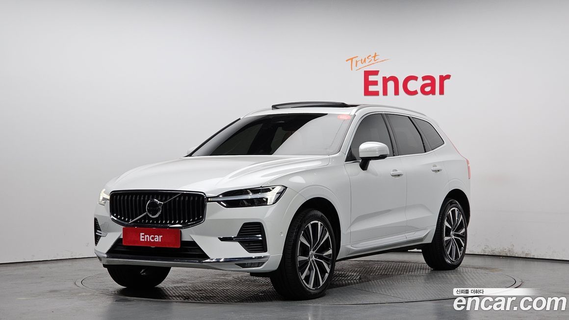 Volvo XC60 B6 Inscirtion, 2022