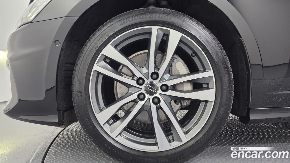 Audi A6 45 TFSI Premium, 2023