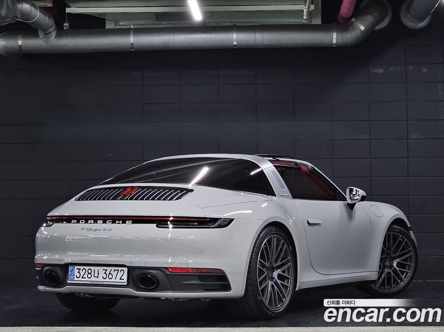 Porsche 911 Targa 4S, 2024