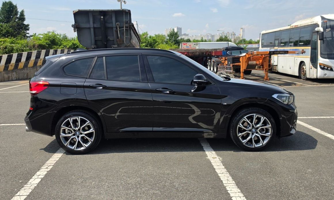 BMW X1 xDrive 20i M Sport, 2022